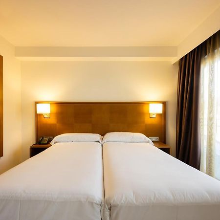 Hotel Thalasso Cantabrico Las Sirenas 4 Superior Viveiro Buitenkant foto