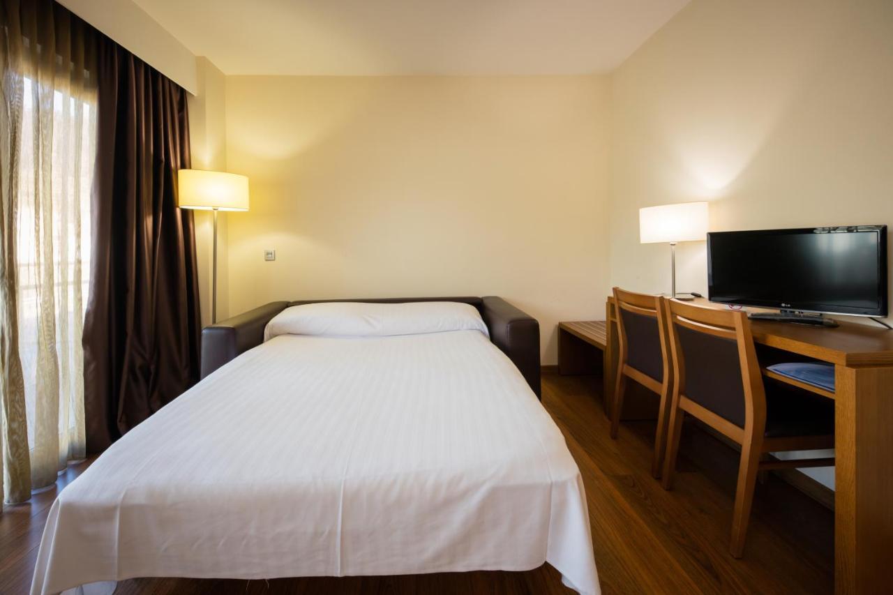 Hotel Thalasso Cantabrico Las Sirenas 4 Superior Viveiro Buitenkant foto
